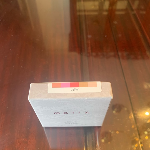 Mally Beauty Mix It up blush palette - Picture 4 of 6